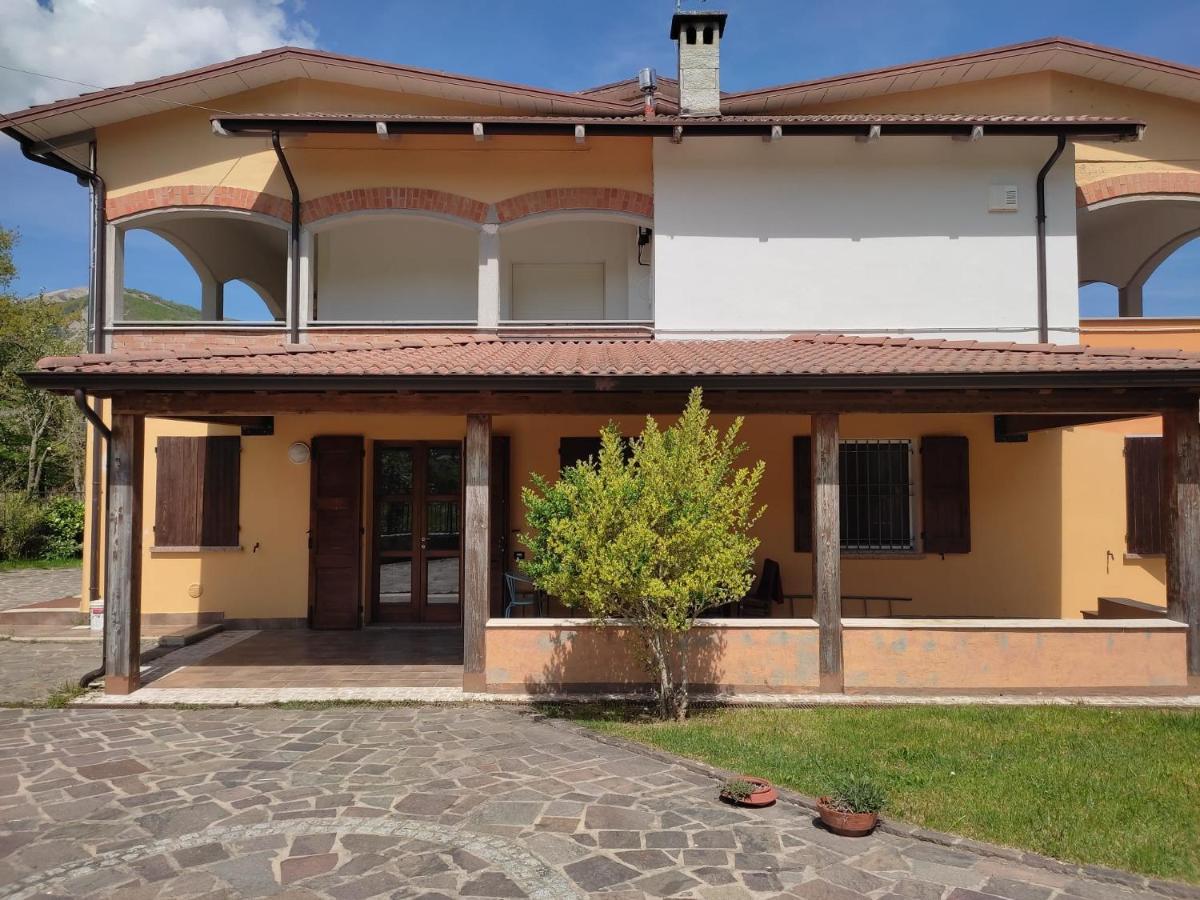 Bed and Breakfast Il Golfarone Villa Minozzo Exterior foto